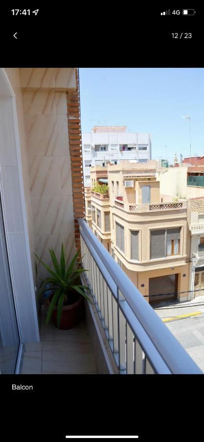 Apartamento En La Playa! Apartman Valencia Kültér fotó